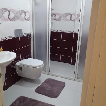 возле торгового центра Appartement Fethiye